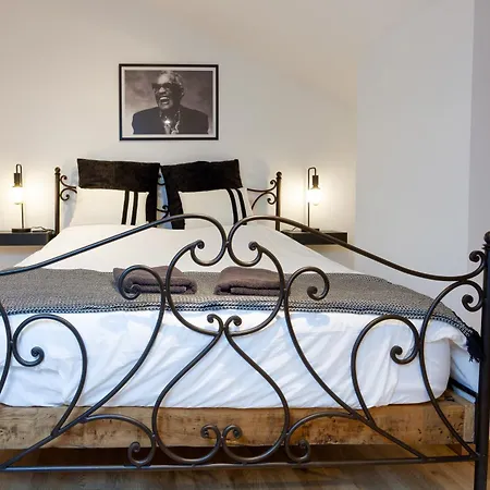 Opus Apartment